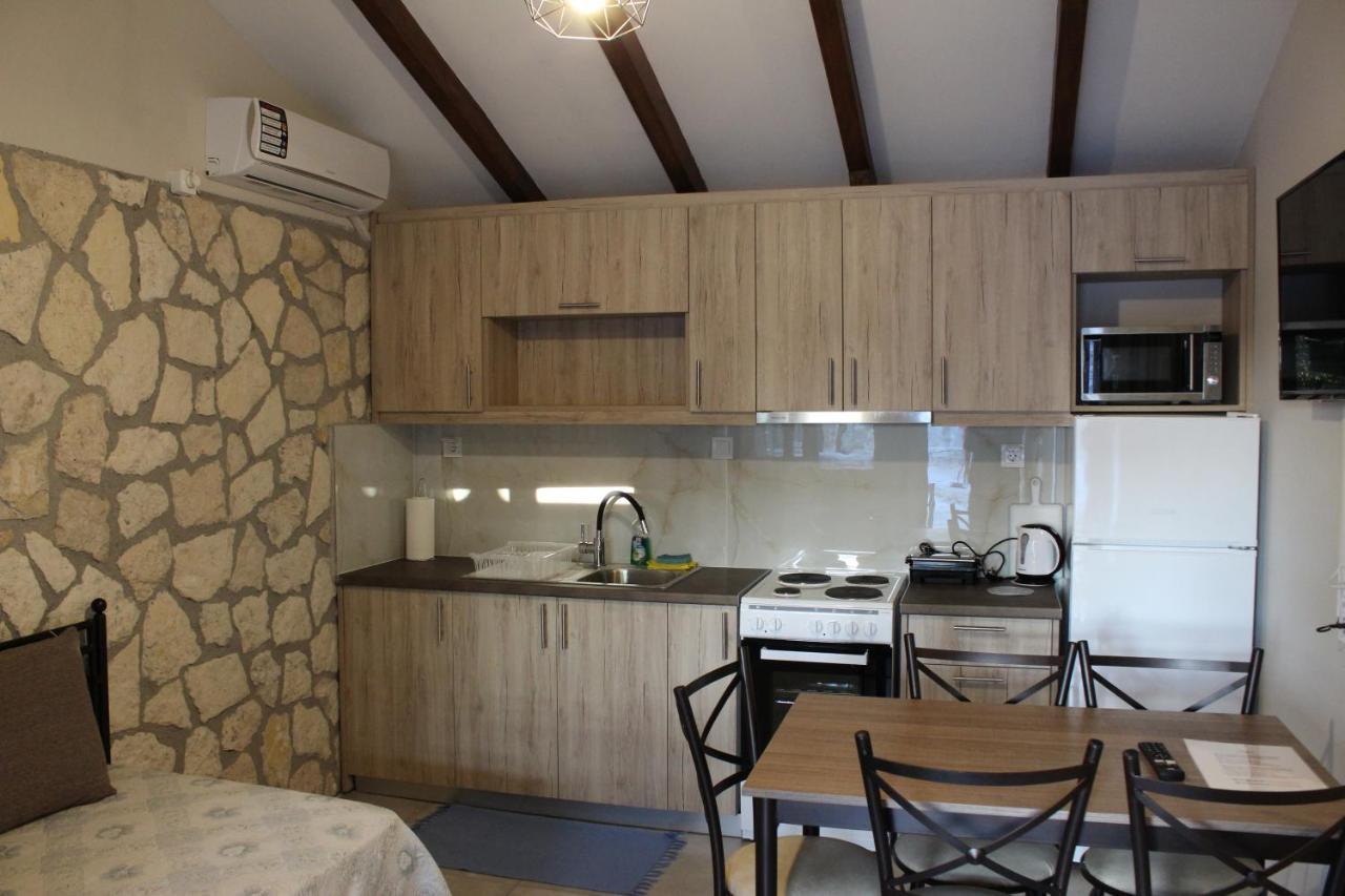 Acrocorinth Apartments Екстер'єр фото