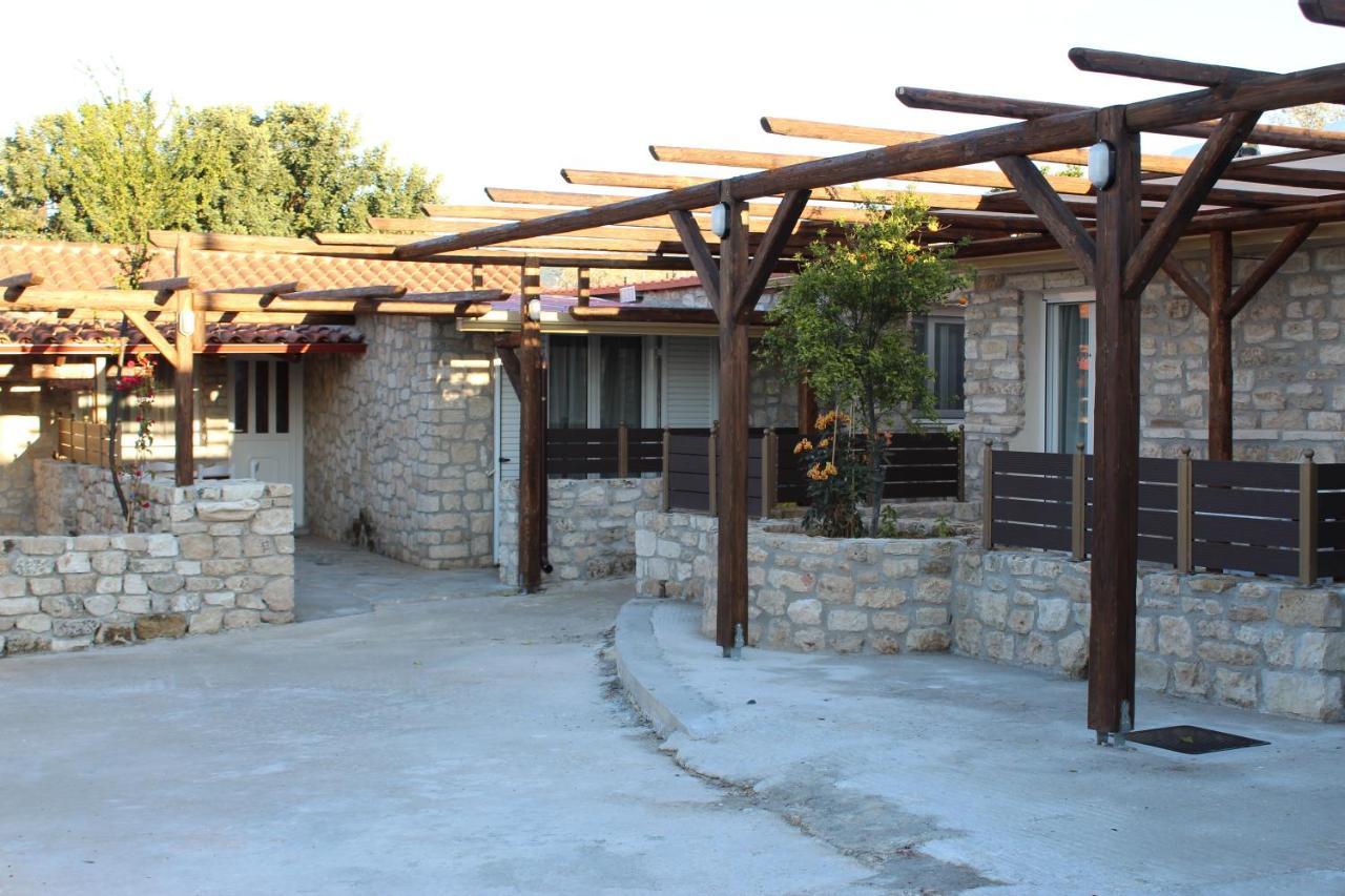 Acrocorinth Apartments Екстер'єр фото
