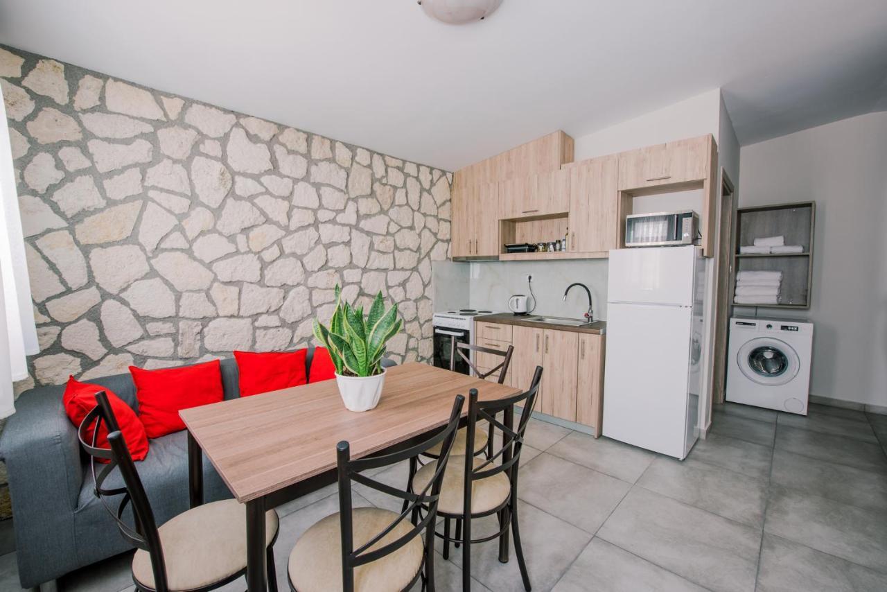 Acrocorinth Apartments Екстер'єр фото