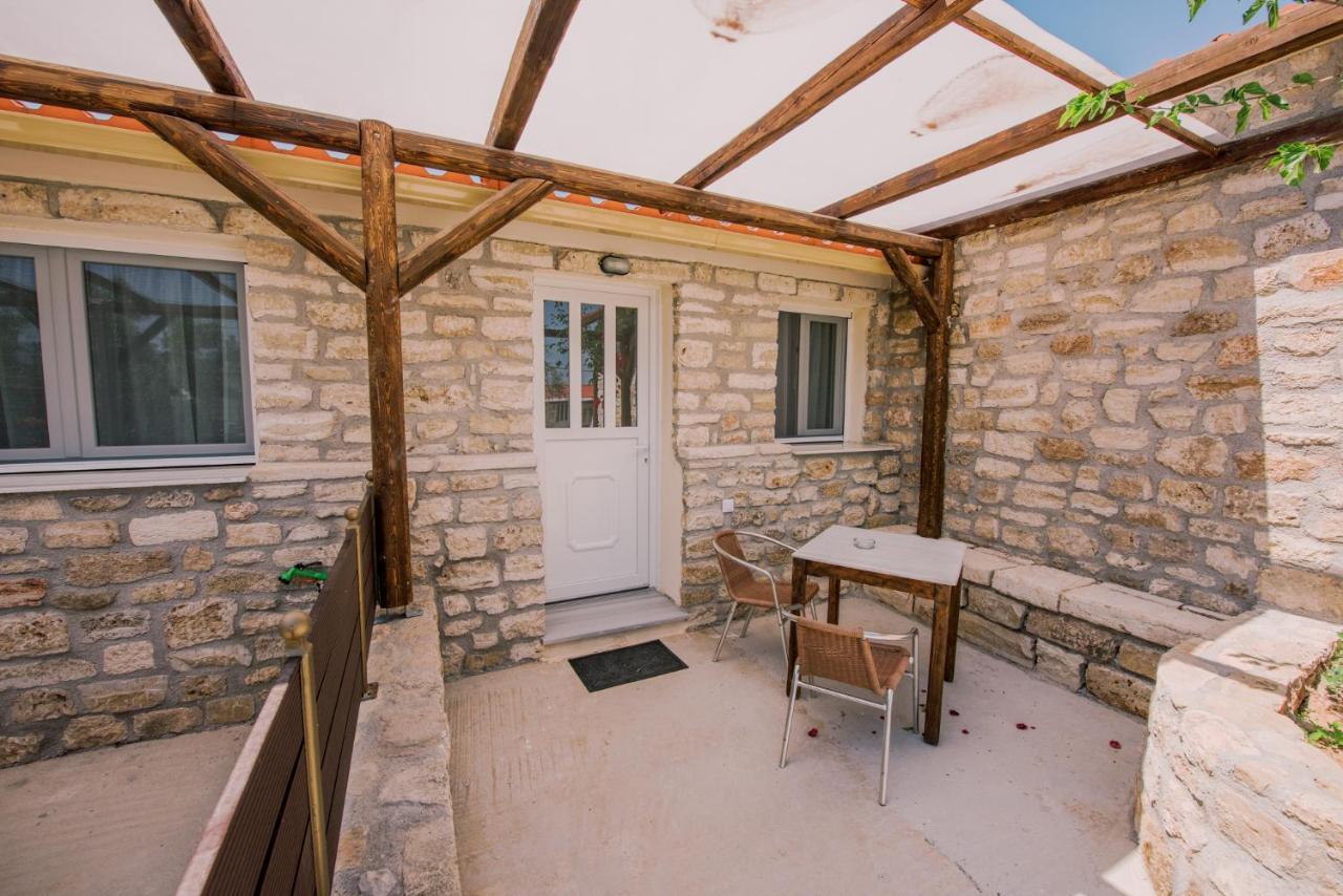 Acrocorinth Apartments Екстер'єр фото