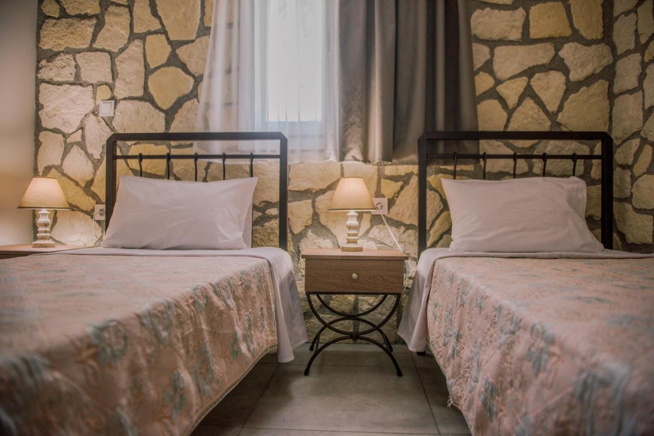 Acrocorinth Apartments Екстер'єр фото