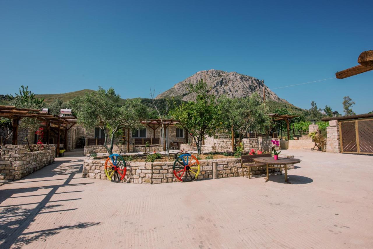 Acrocorinth Apartments Екстер'єр фото