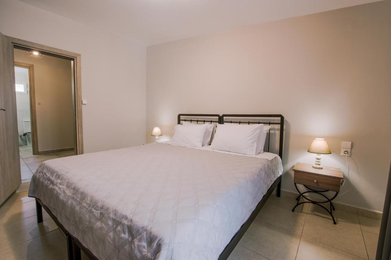 Acrocorinth Apartments Екстер'єр фото