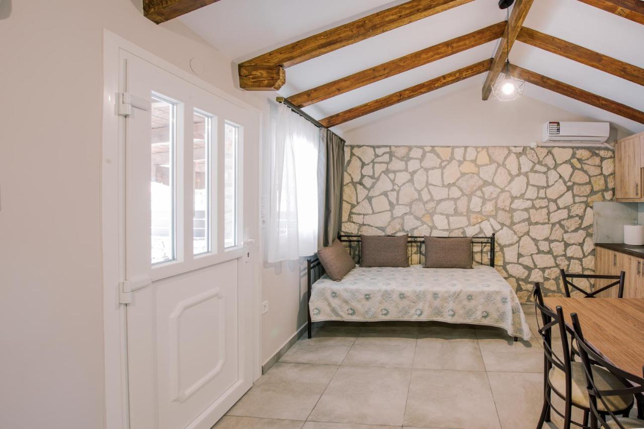 Acrocorinth Apartments Екстер'єр фото