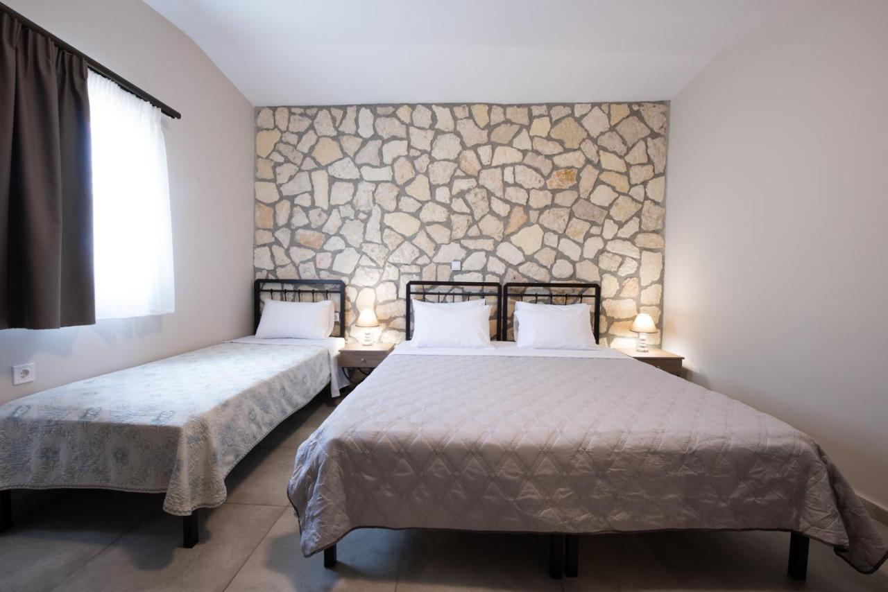 Acrocorinth Apartments Екстер'єр фото