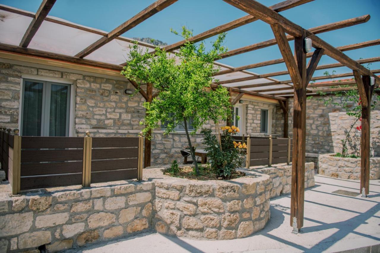 Acrocorinth Apartments Екстер'єр фото