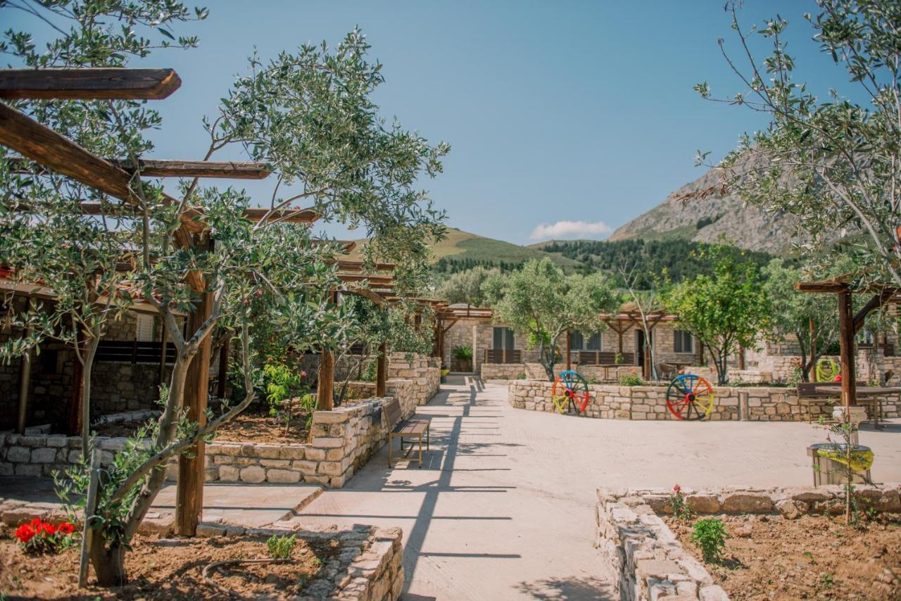 Acrocorinth Apartments Екстер'єр фото