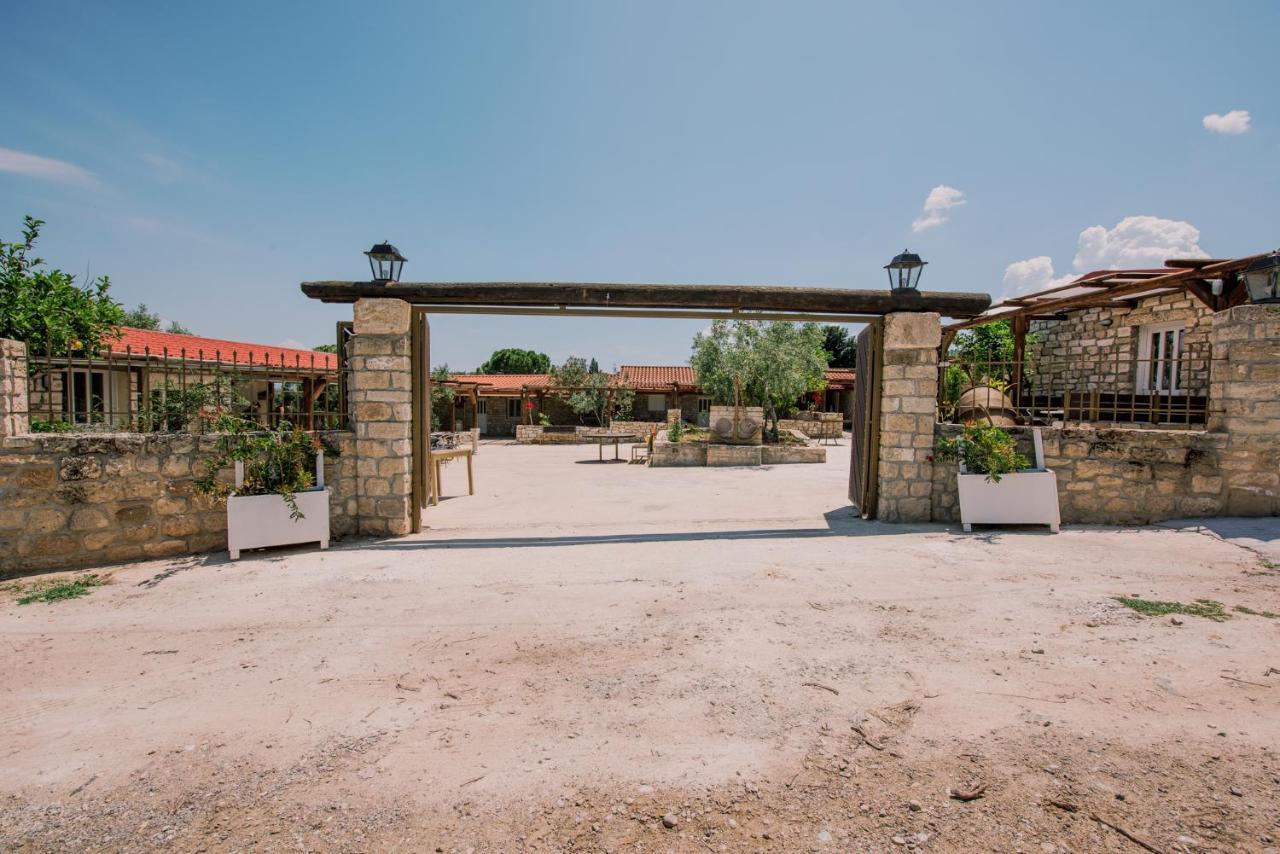Acrocorinth Apartments Екстер'єр фото