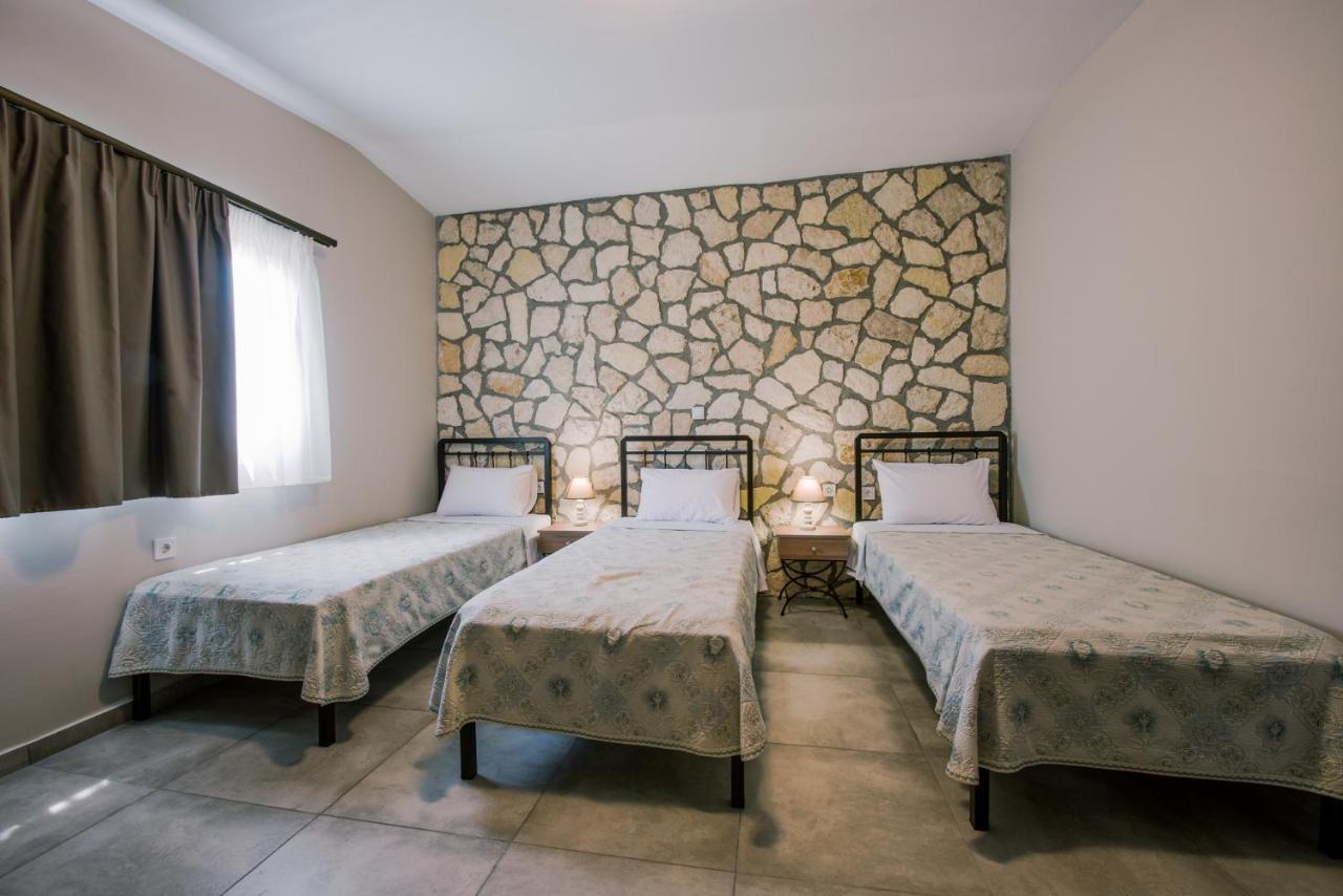 Acrocorinth Apartments Екстер'єр фото