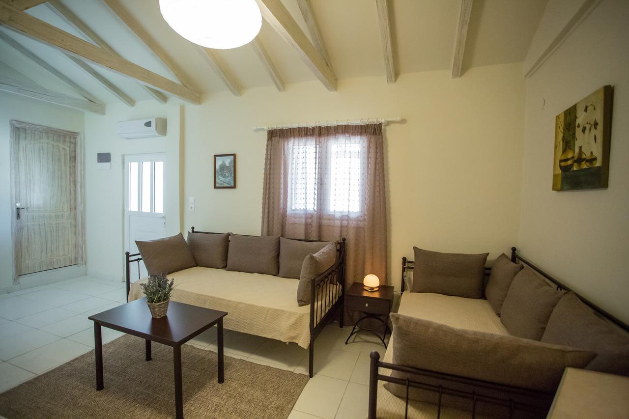 Acrocorinth Apartments Екстер'єр фото